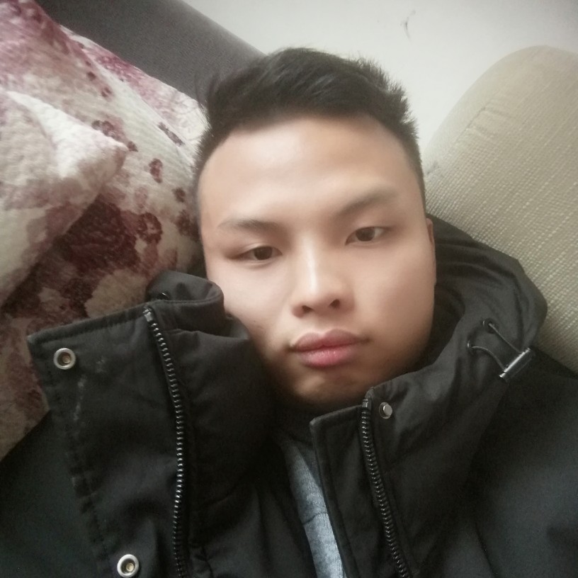 小懒虫挽手眼睛大的照片