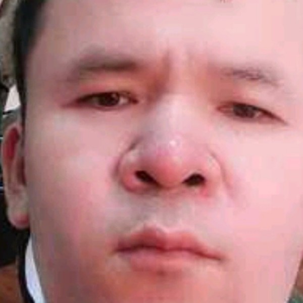 真淳深拥矜柔的照片
