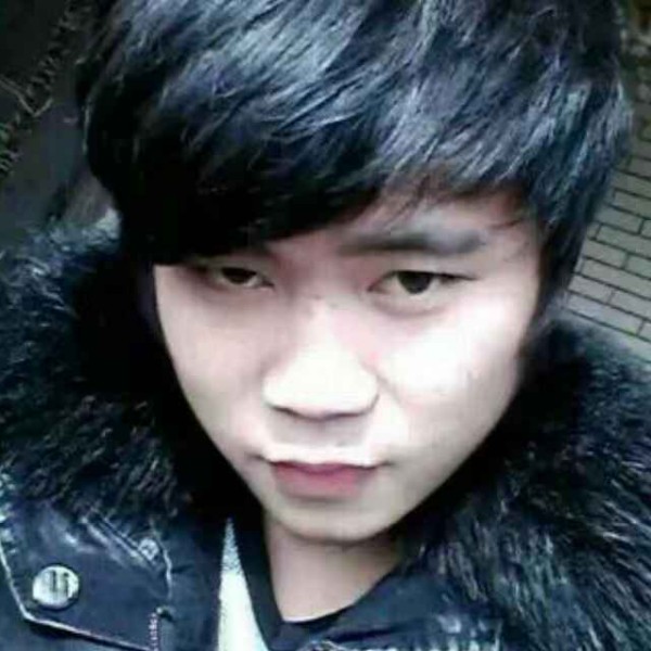 缱绻吃醋斑驳的照片