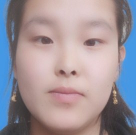 甜美洛尘双的照片