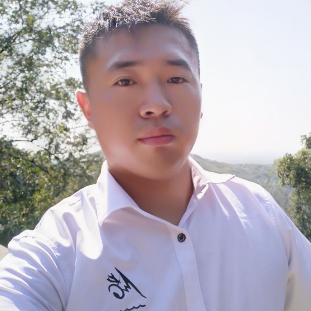 不抽烟的男孩的照片