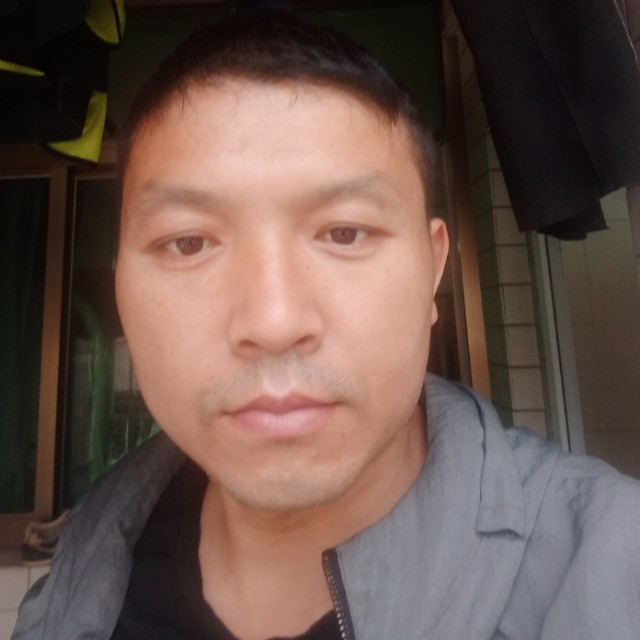 无可取代的男神的照片