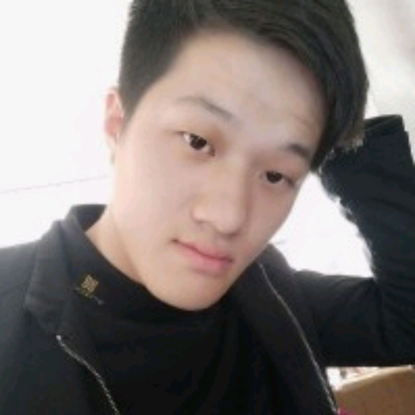 钢筋混凝土的直男的照片