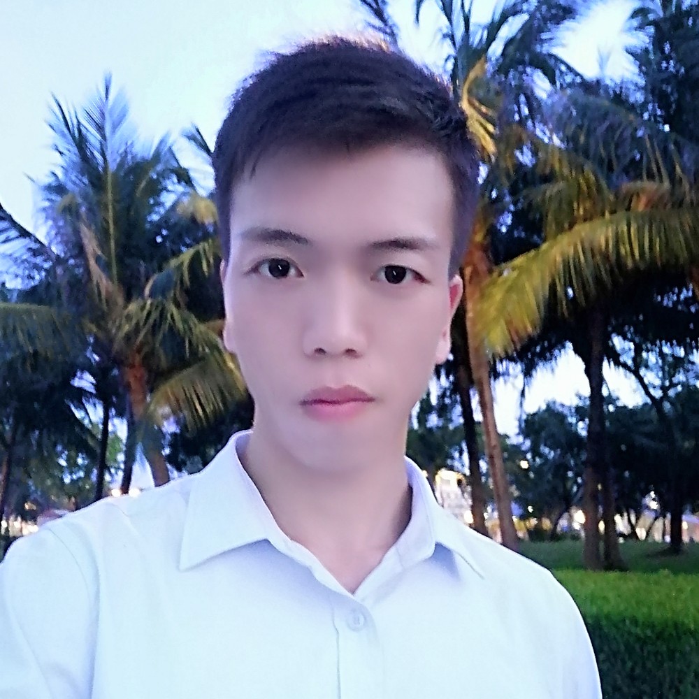 认真凝眸星月的照片