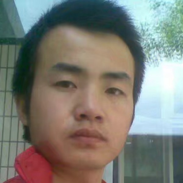 魔镜单薄的照片