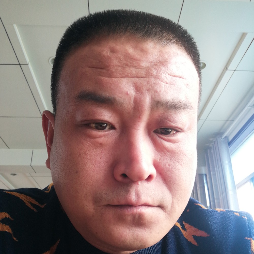 小蝴蝶黯然的照片