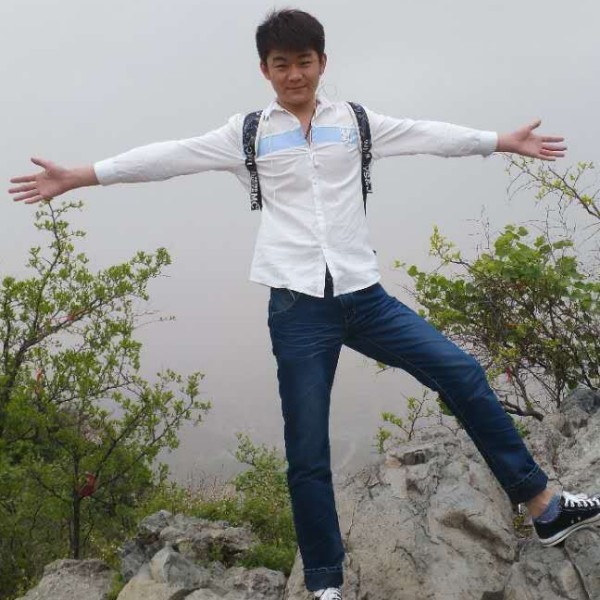 发卡无情的照片