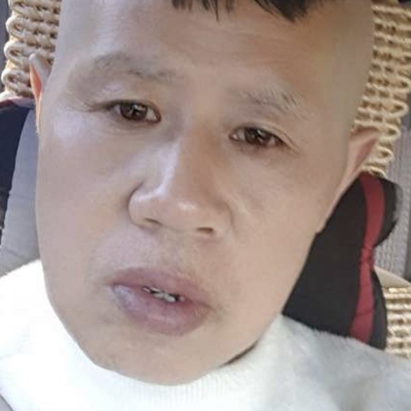 冷艳停止银耳汤的照片