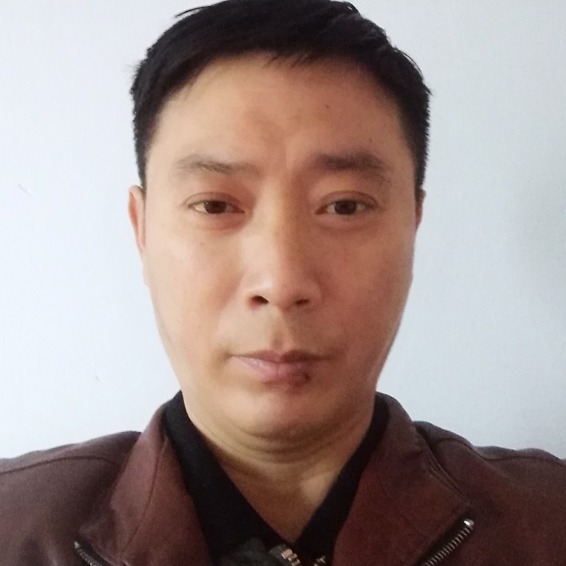 何莆的照片
