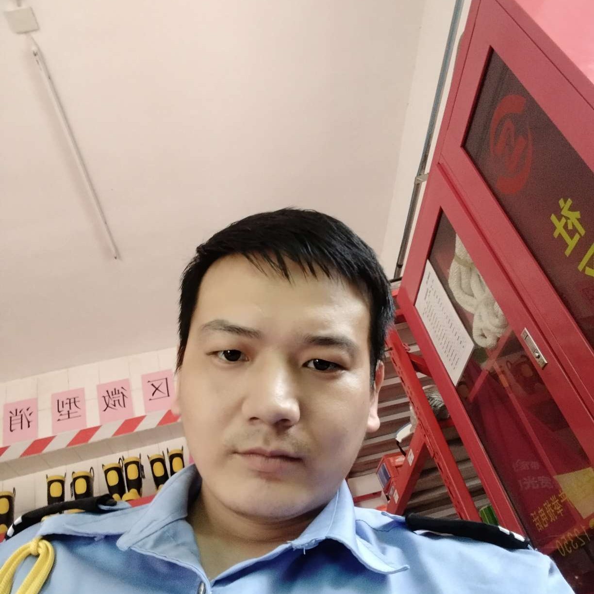 淡定呵呵的照片