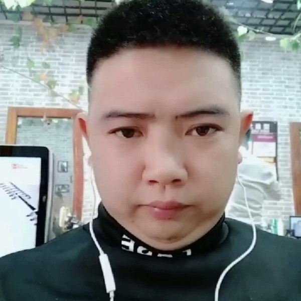 回不去的童年。的照片