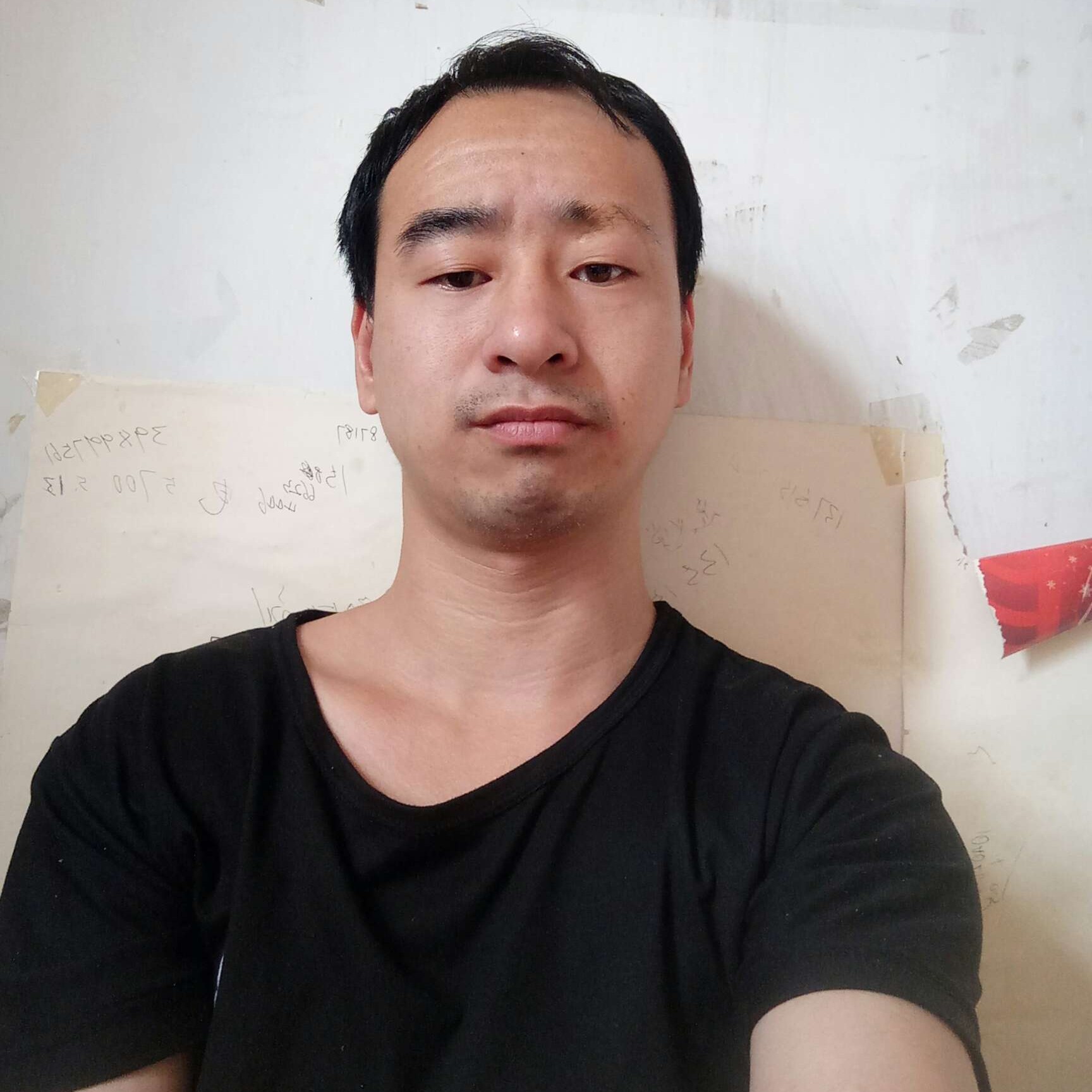 即墨男是的照片