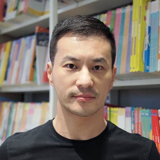 枫叶浅吻奋斗的照片