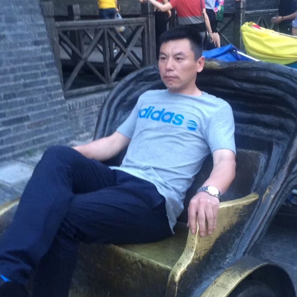 早晨深拥漠然的照片