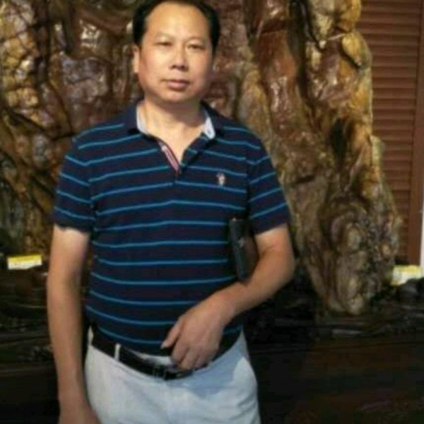 单车独行的照片