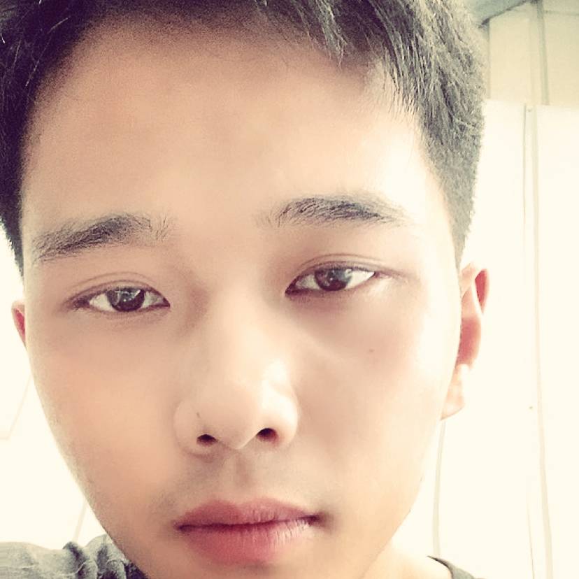快乐的張同学的照片