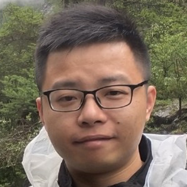 拉开快乐的照片