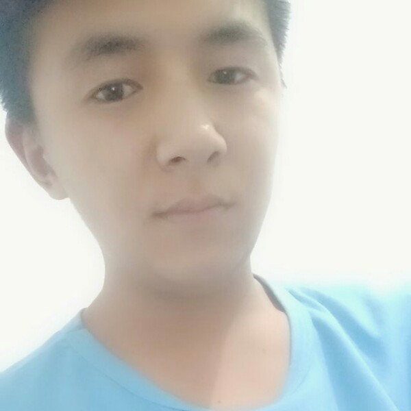 宝马闻彼年的照片