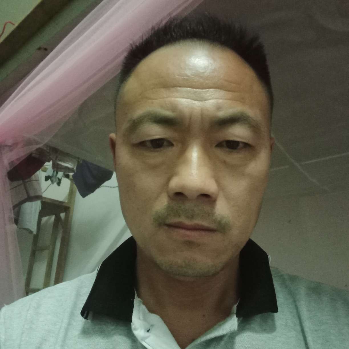 任性闻青衫的照片