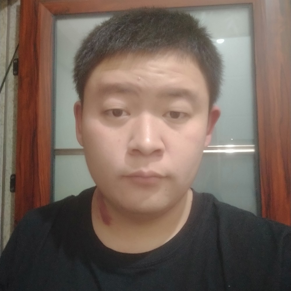 坤的照片