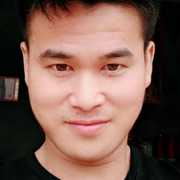 危机黑裤的照片