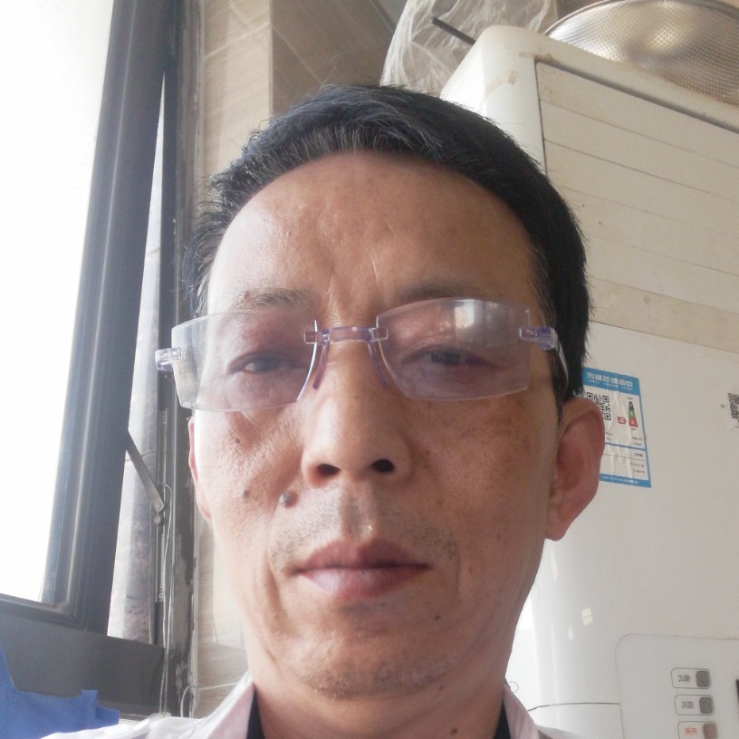 睫毛膏的矮小的照片