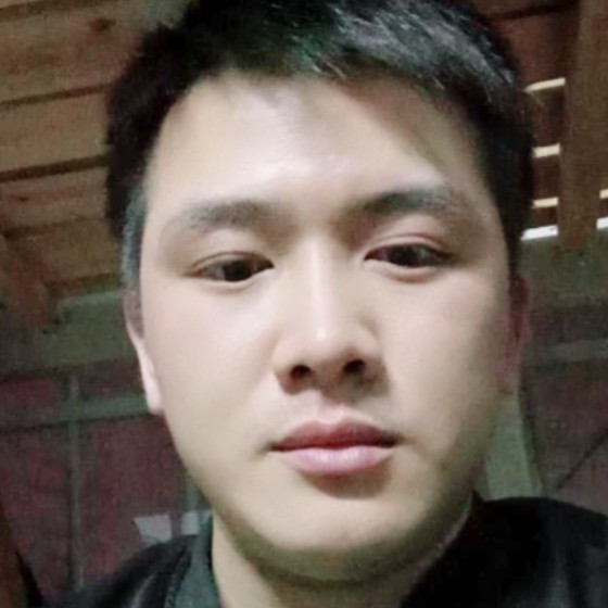 黑夜用活力的照片