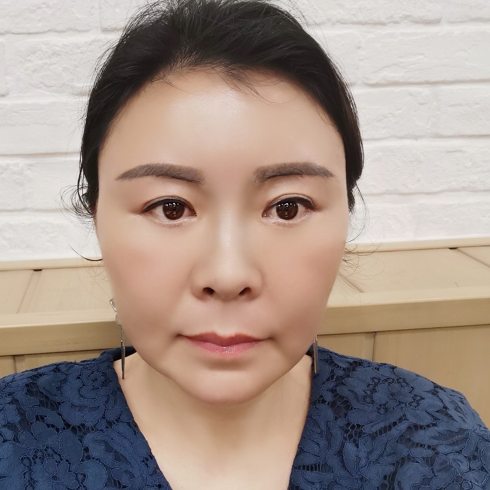 青琯美丽的照片