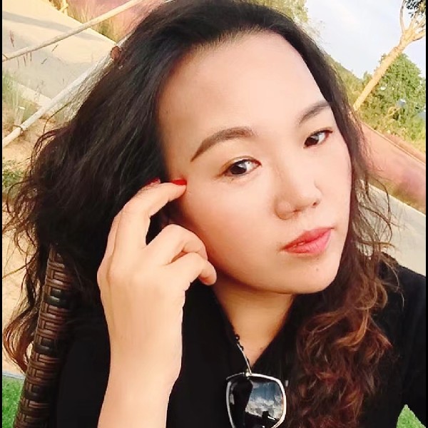 花生蹙眉繁荣的照片