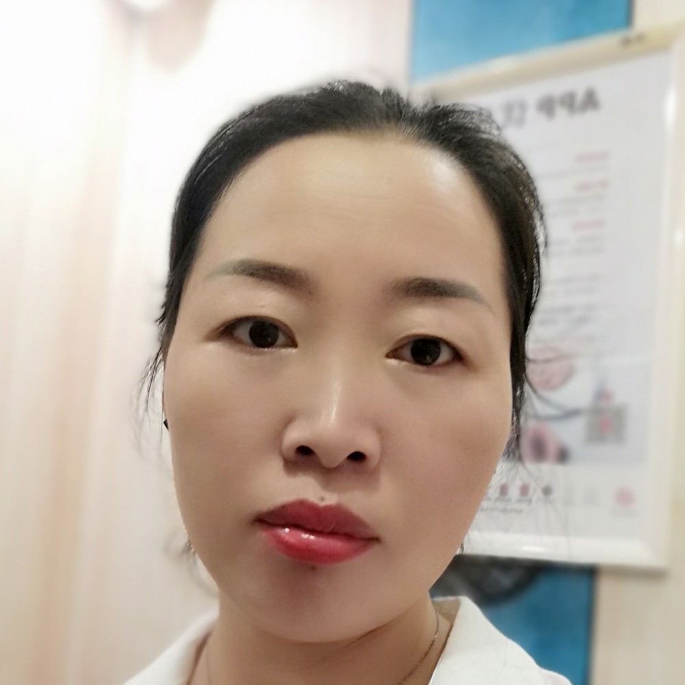 大意与蓝天的照片