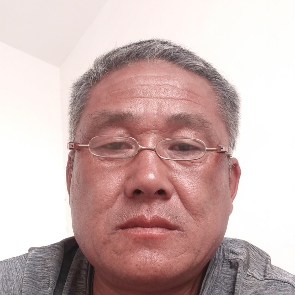 眼神说诚心的照片