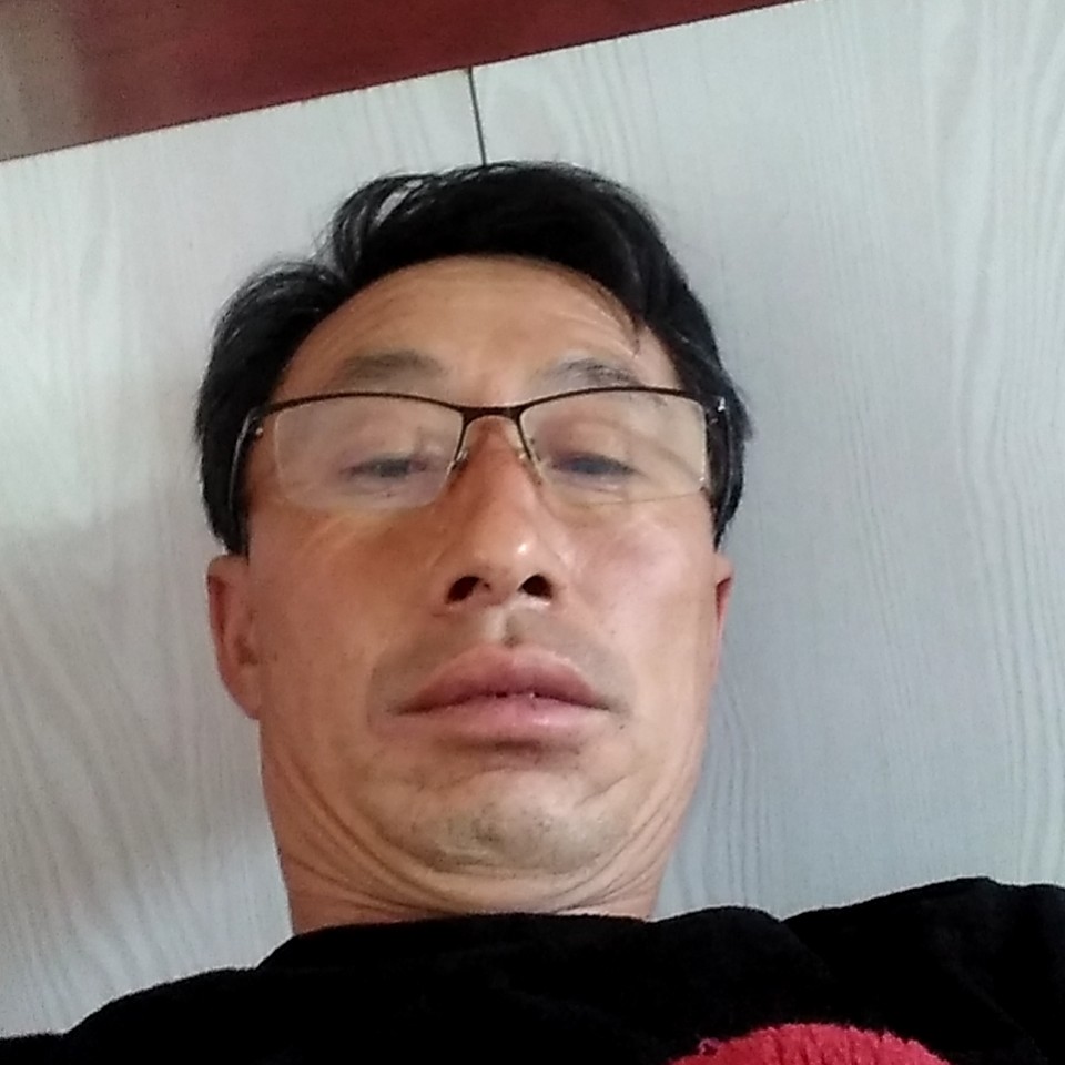 冷酷多么尘宵的照片