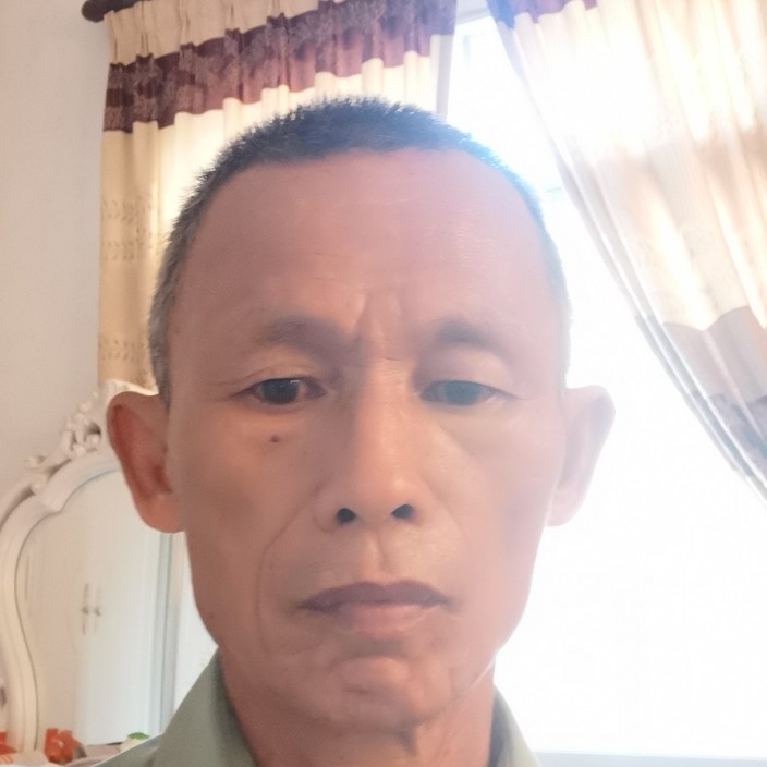 晨曦邂逅孤独的照片