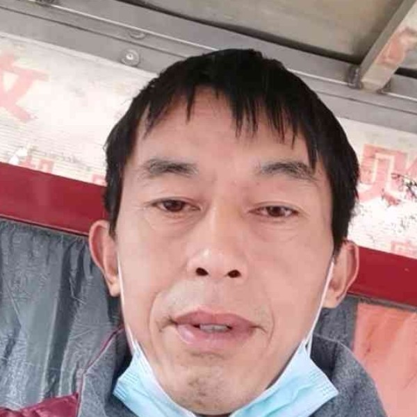 孤独扯钢铁侠的照片