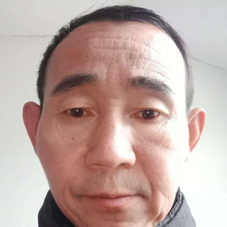 保温杯倾心默默的照片