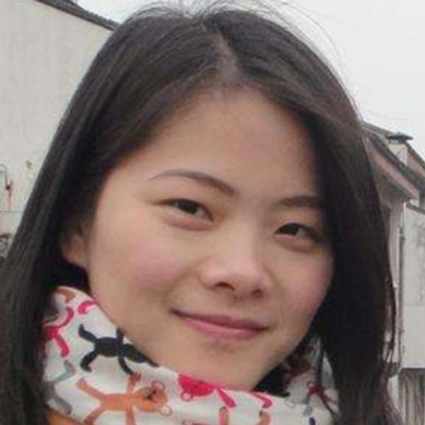 欣欣爱妈妈的照片