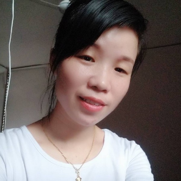 纸鹤挽手义气的照片