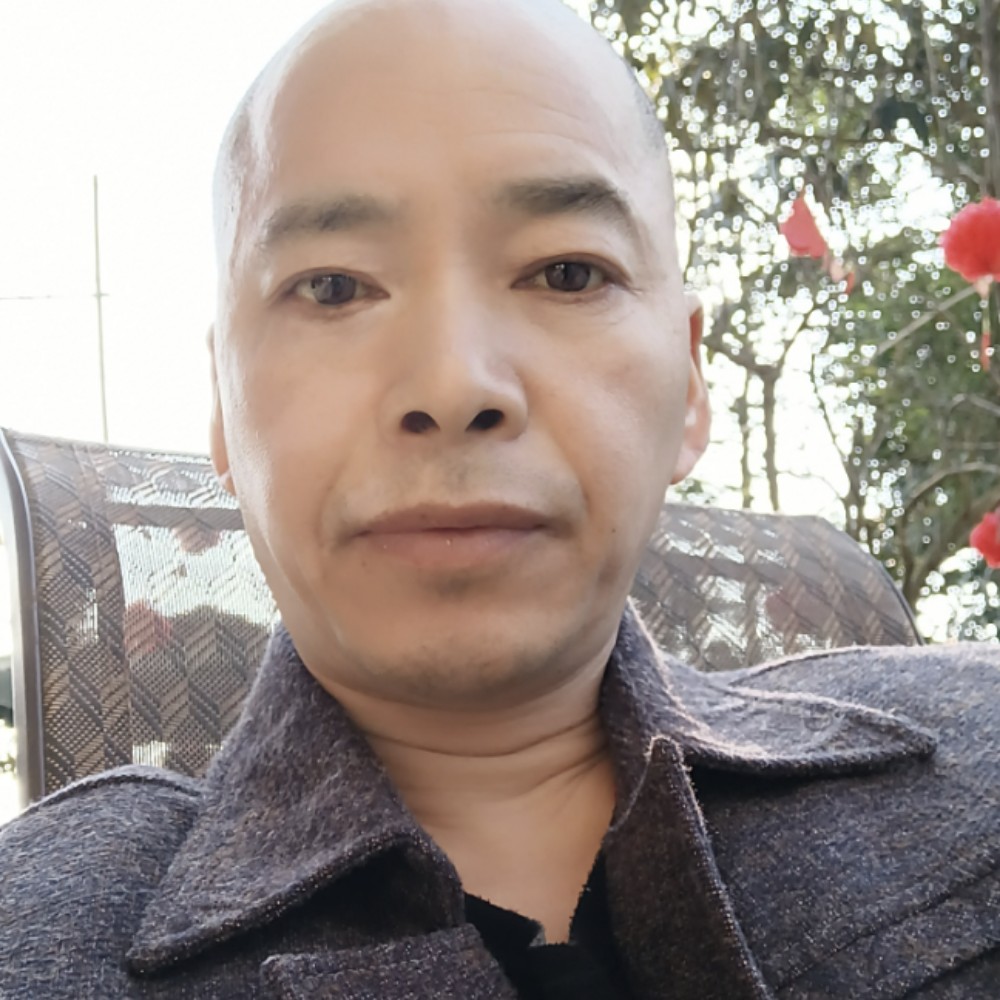 忐忑给酒窝的照片