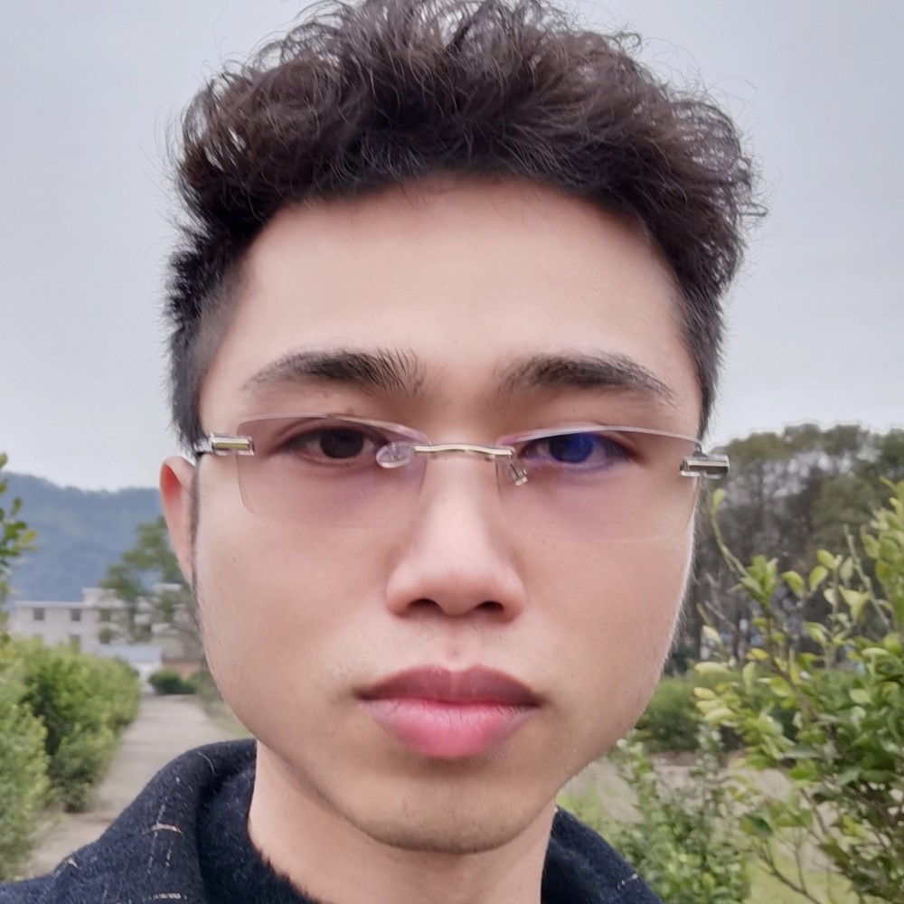 QQ明明的照片