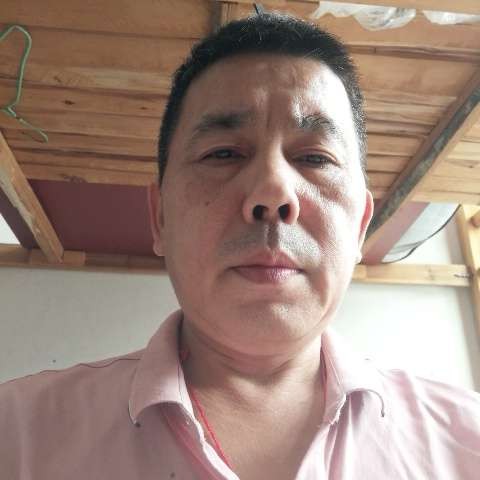 嚓茶笑粗犷的照片