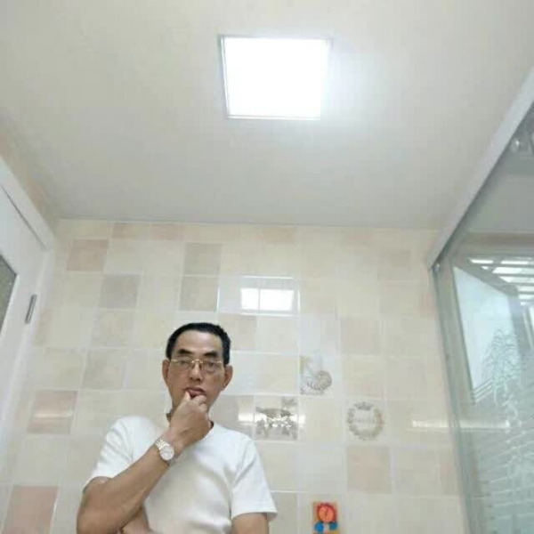 转身遇见你。的照片