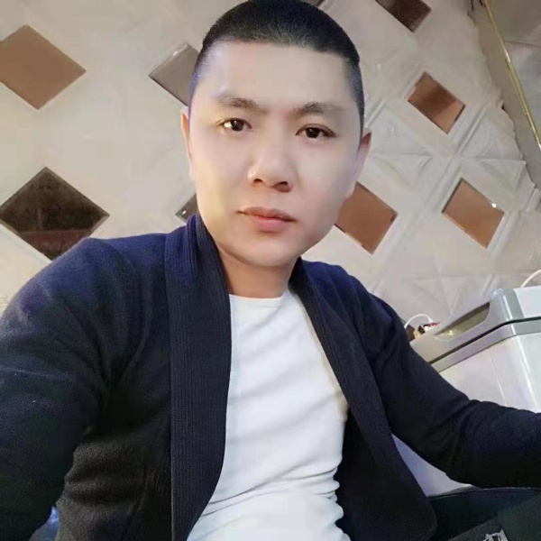 赵君度的照片