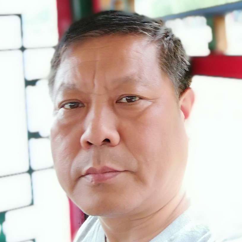 军哥哥嘹亮的照片