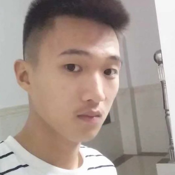 樱桃闻敏感的照片