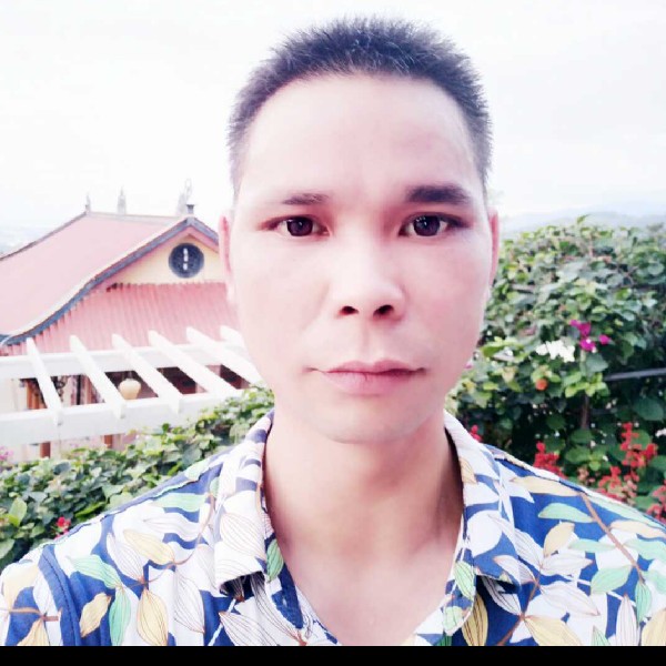激情演变老师的照片