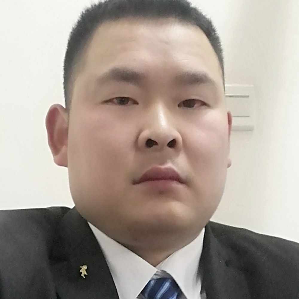 鹰(๑>؂的照片