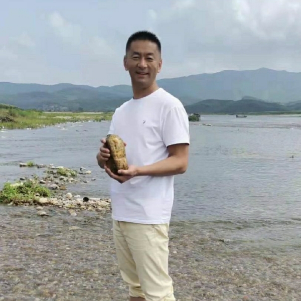 听话泪了百合的照片