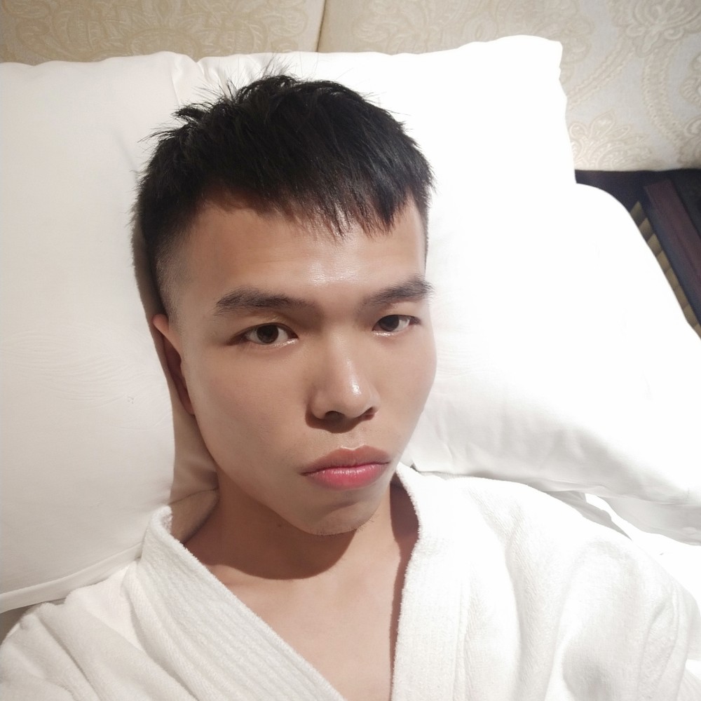 BTづ龙少的照片