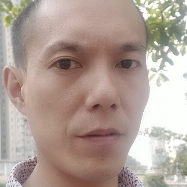 覃刚的照片