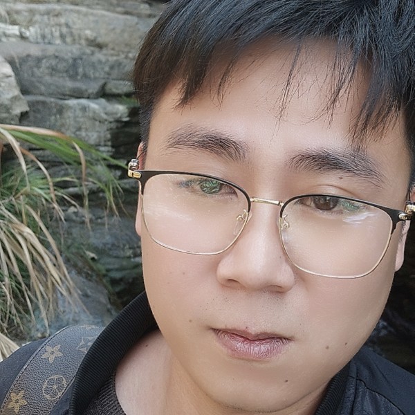 傻傻的眼睛的照片